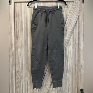 Lululemon size 2 jogger sweatpants.